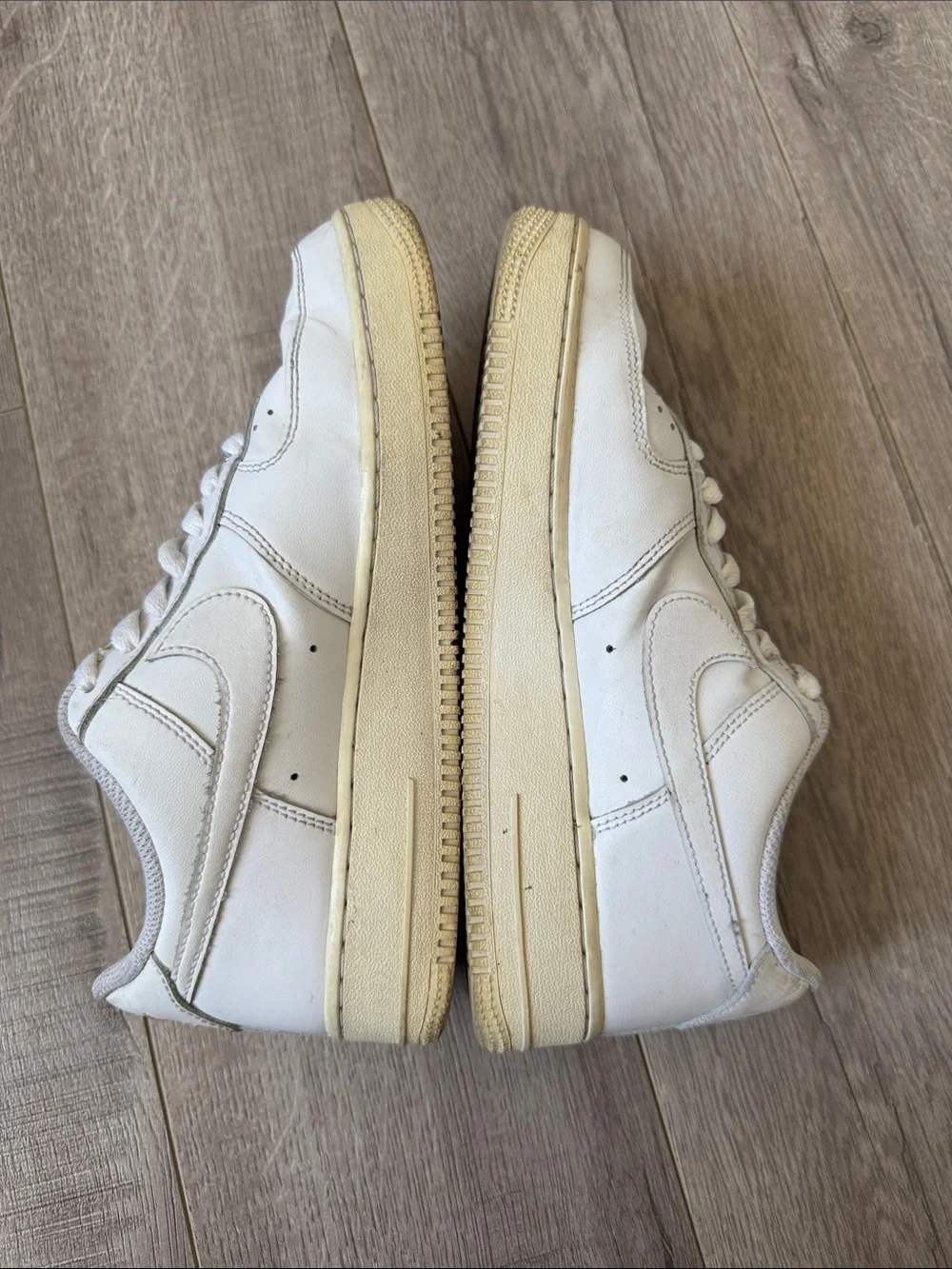 Nike Air Force 1 ’07 Triple White Leather Low Top Sneakers Women’s Size 8 AF1